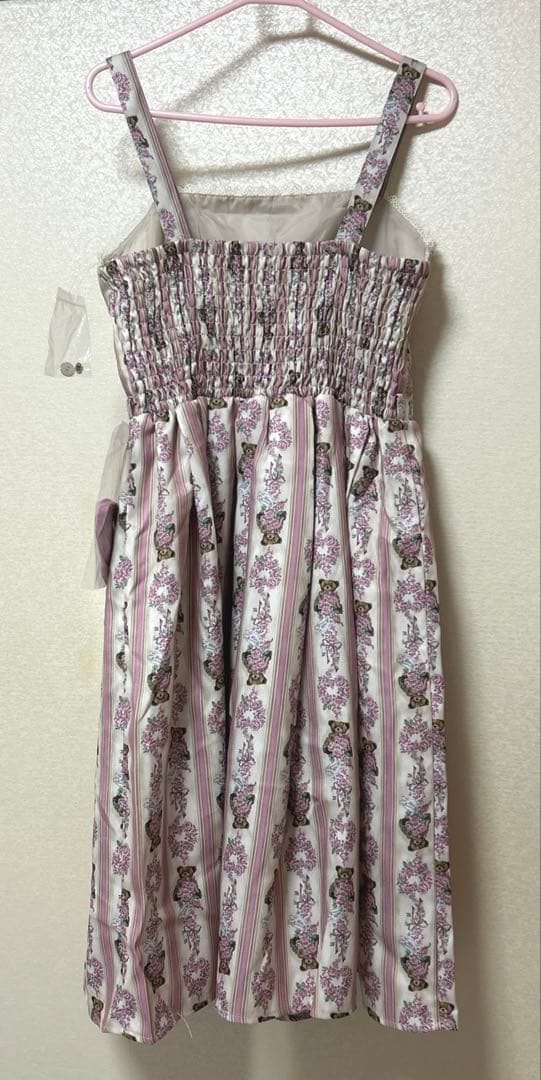 axes femme 青木美沙子 RosyBear柄　ジャンパースカート