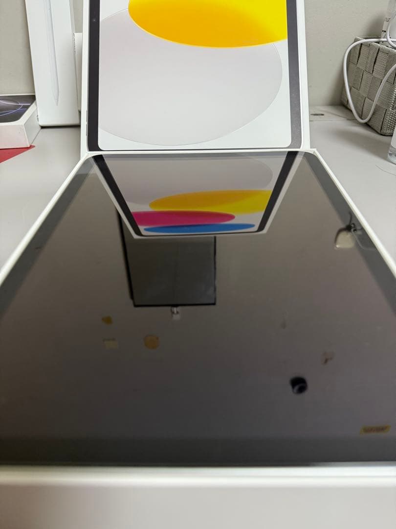 Apple iPad 11インチ(a16)シルバー 本体 充電器付き