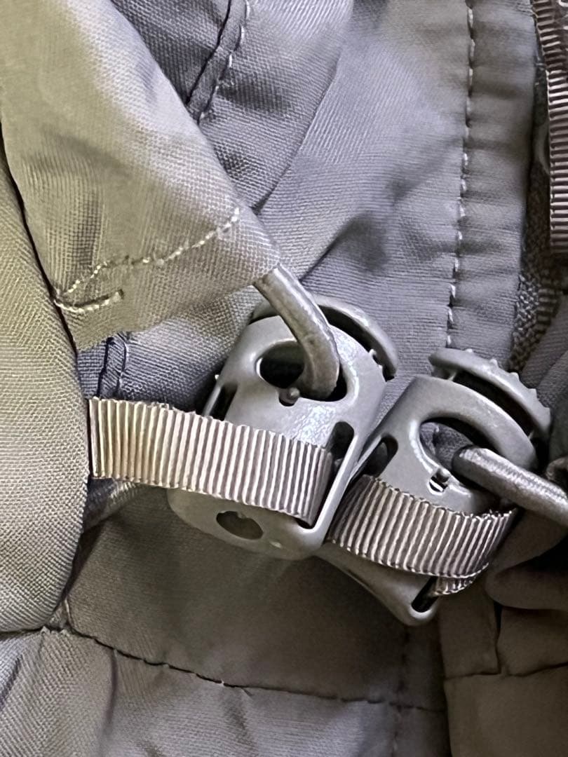 米軍 実物ECWCS LEVEL 7 SMALL-SHORT