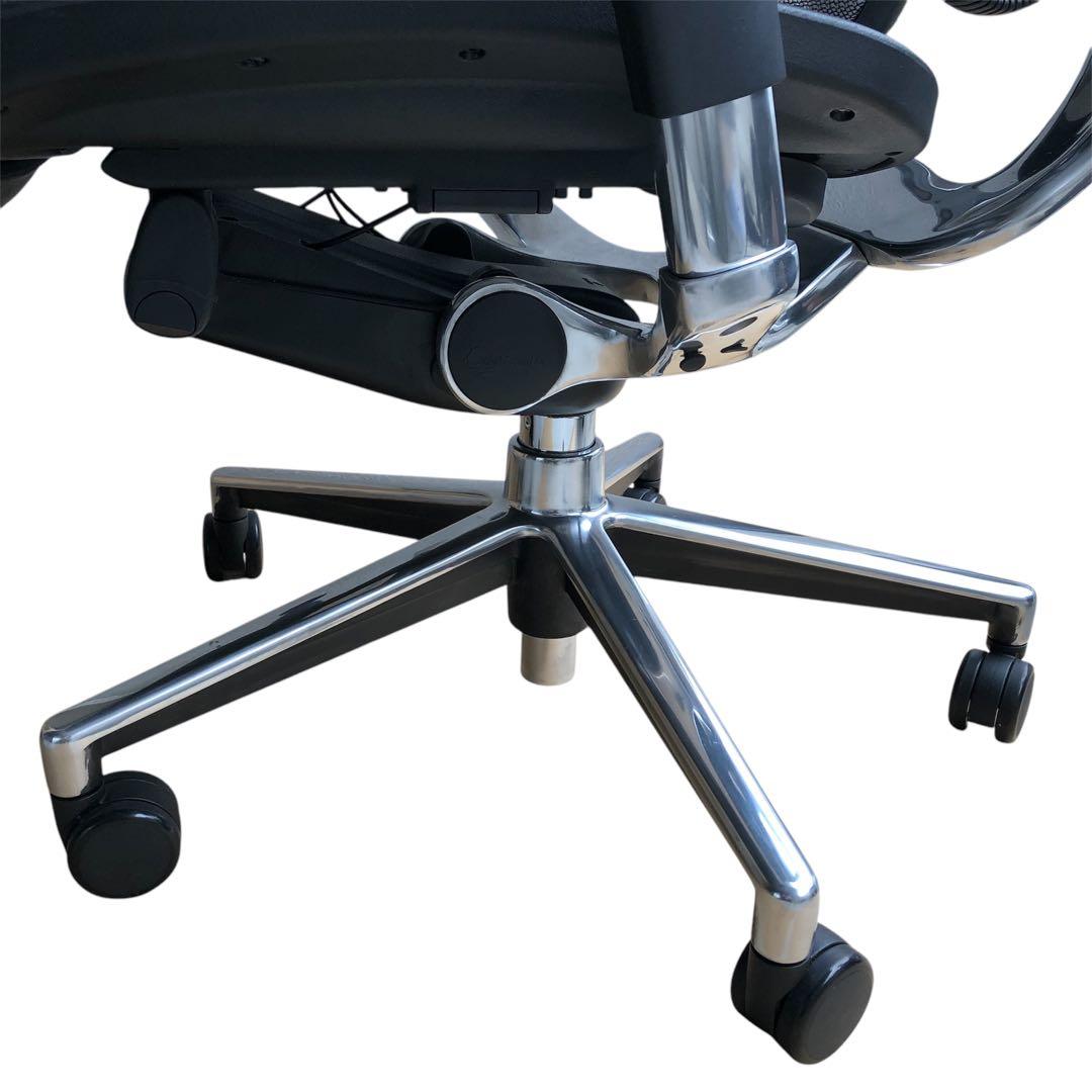 ぽいんきー　 極美品 エルゴヒューマンベーシック オフィスチェア ヘッドレ