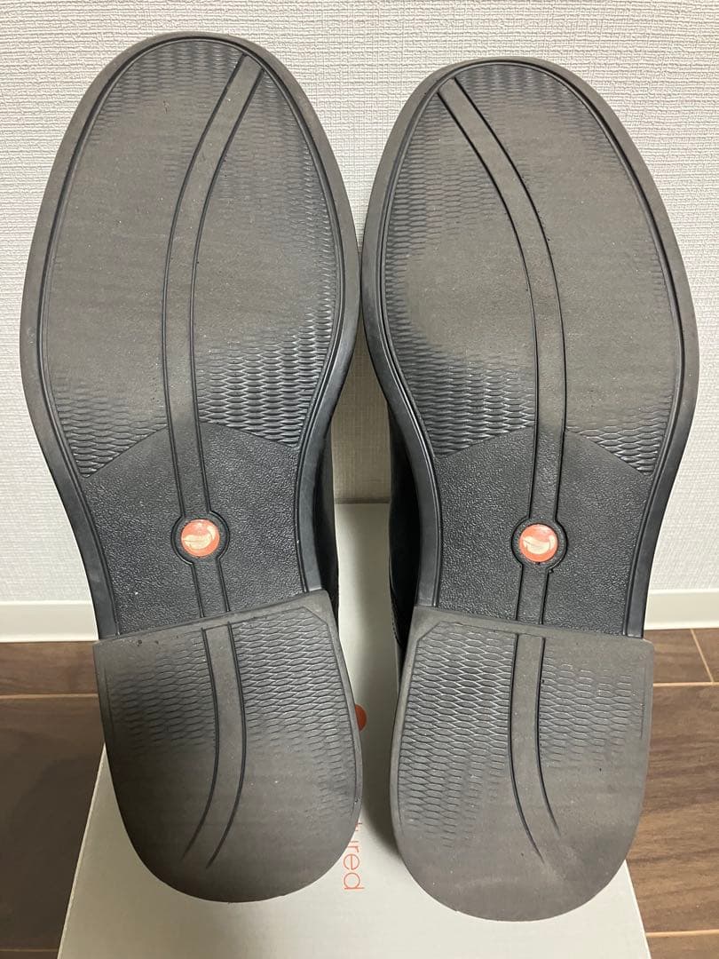 Clarks（クラークス）