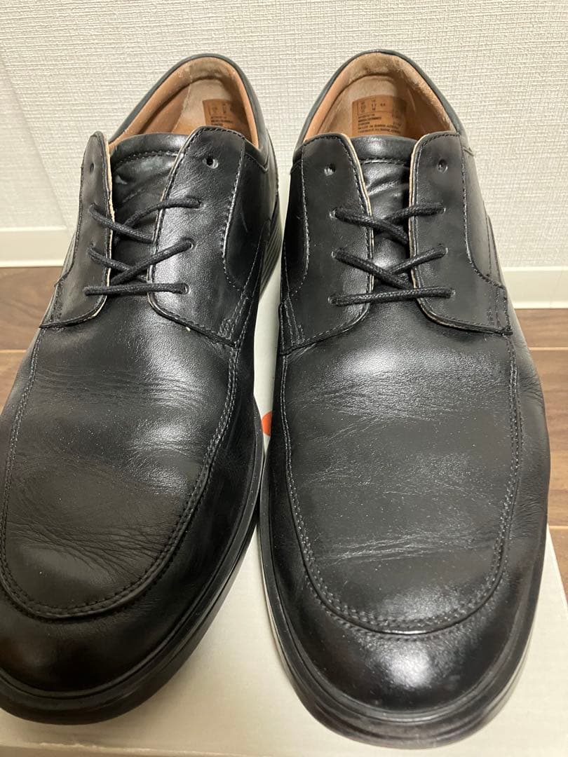 Clarks（クラークス）