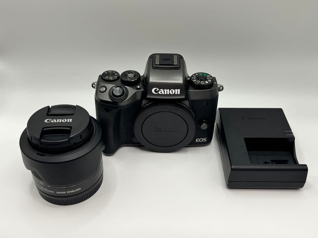 Canon EOS M5 ミラーレスカメラ 本体とレンズセット
