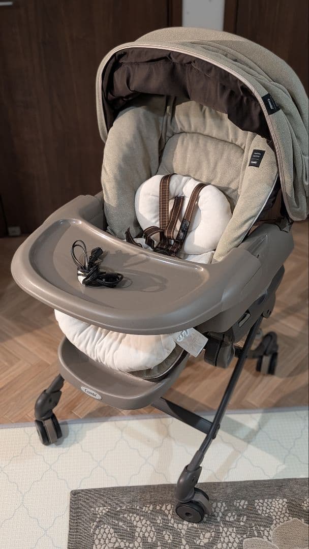 Combi ネムリラ AT BEDi 電動　ハイローチェア 値下げ依頼オッケー◯