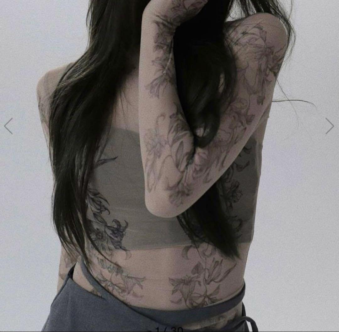 【セール中】melt the lady リリータトゥーシアートップス