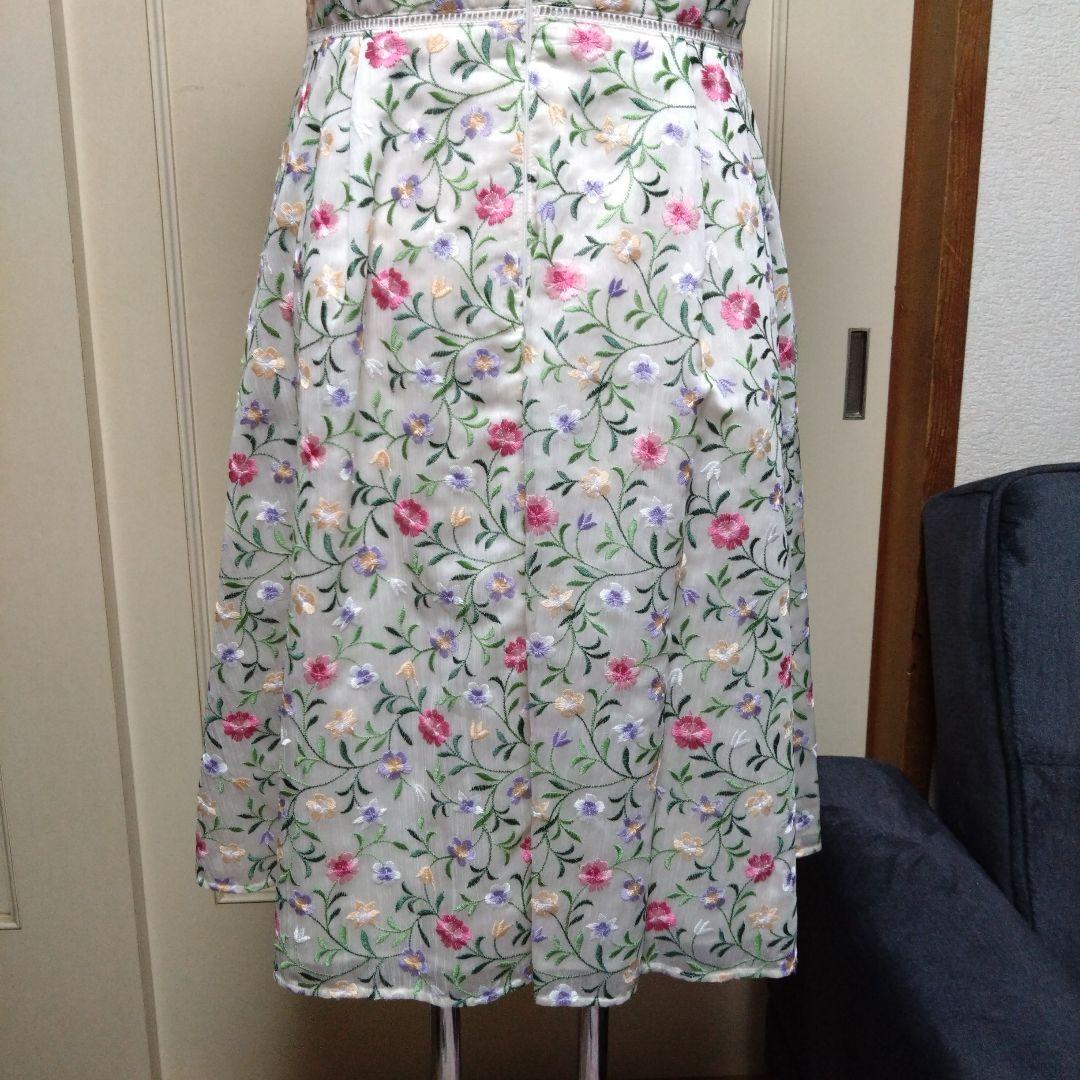 トッカ　ワンピース　4　花柄　刺繍　総刺繍