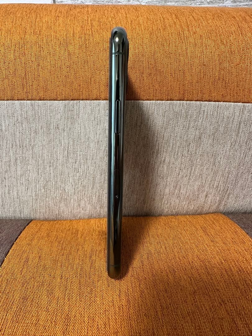 Apple iPhone 11 Pro ミッドナイトグリーン 本体