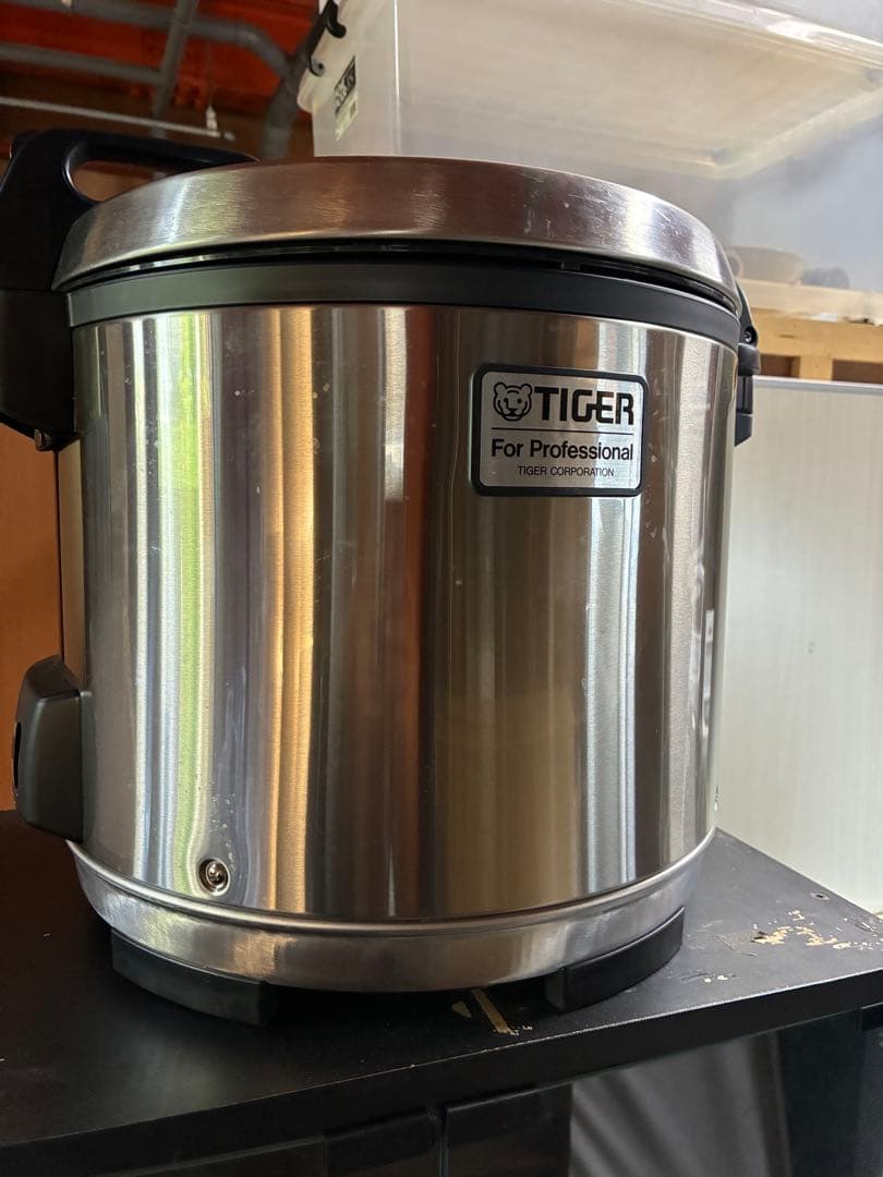 タイガー TIGER 炊飯ジャー　JNO-A361 2025年製　中古品　動作品
