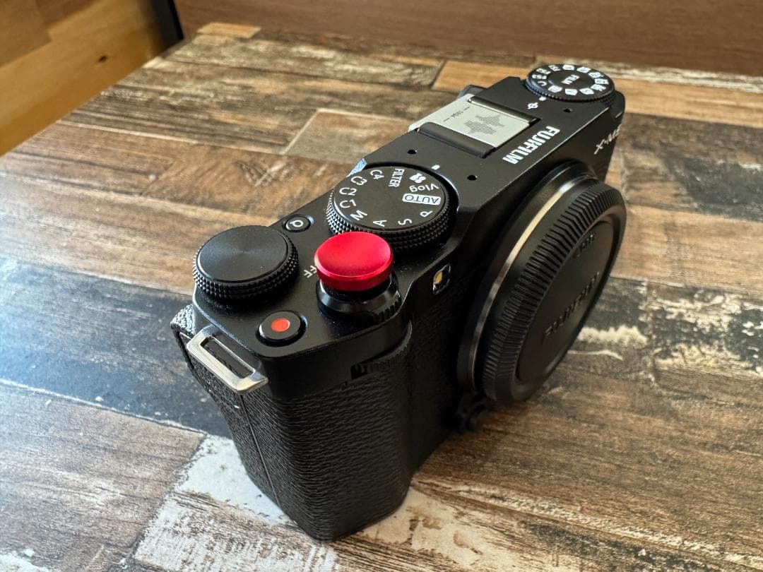 【美品】FUJIFILM X-M5 [ボディ ブラック]リグ付き