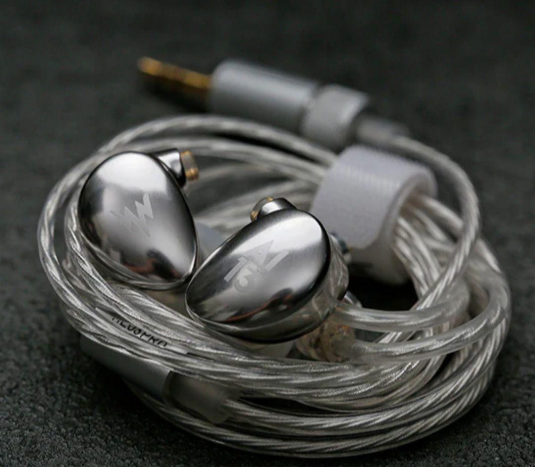 ☆Whizzer 有線イヤホン Kylin HE03AL 新品未使用☆