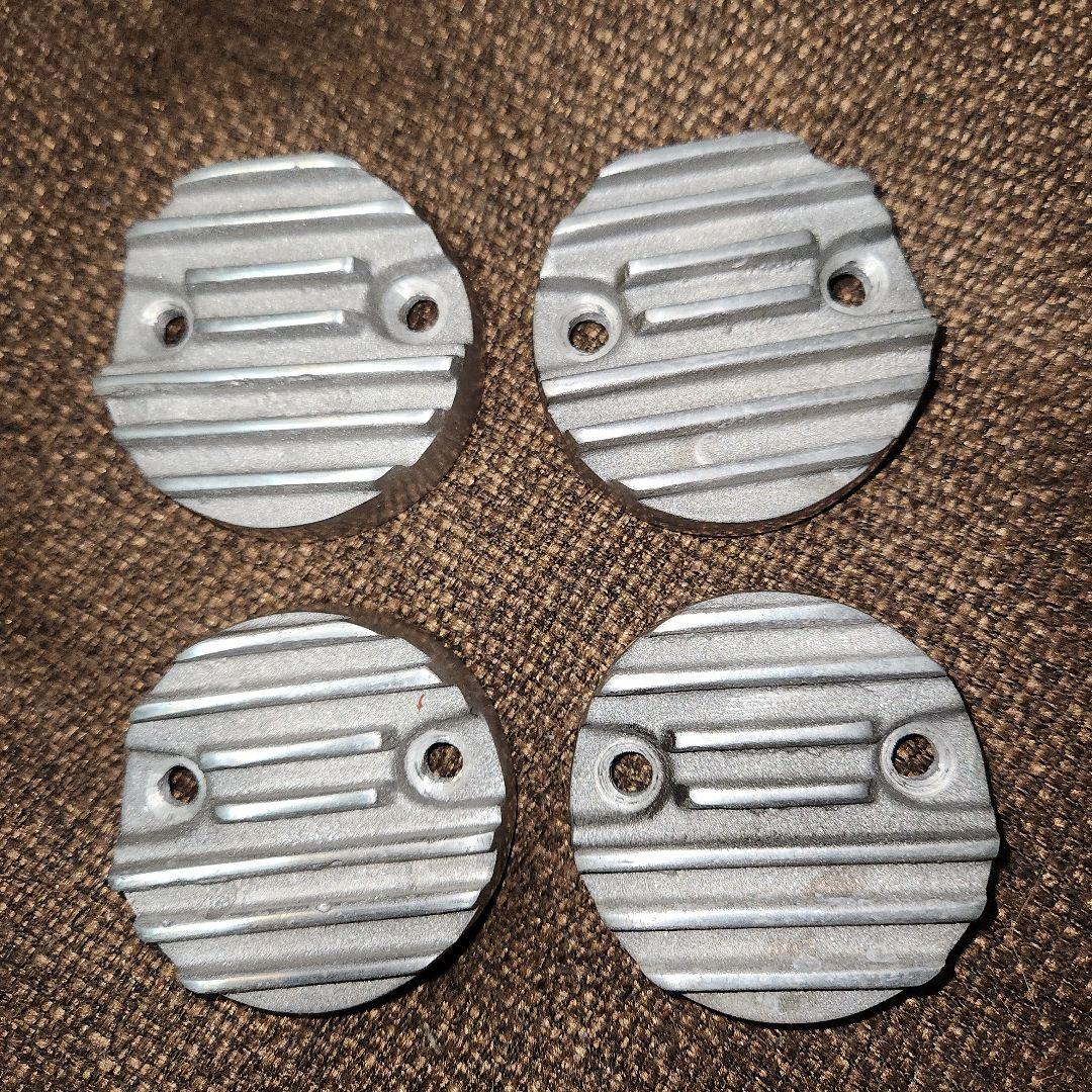 GS750 エンジンカムカバー　4個