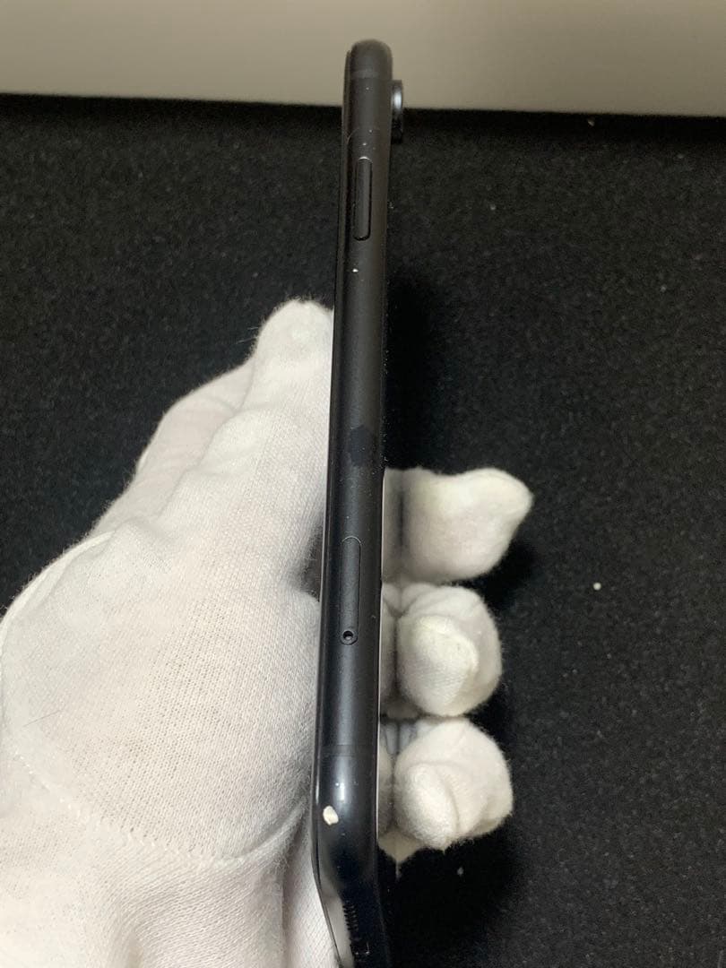 Apple iPhone XR 256GB。付属品···箱