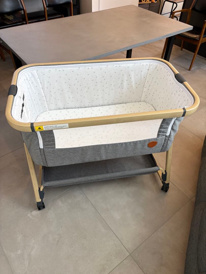 りい　HZDMJ ベビーベッド