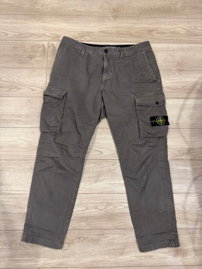 Stone  グレー カーゴパンツ