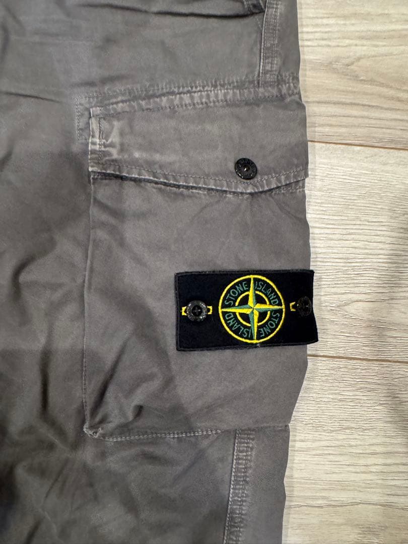 Stone  グレー カーゴパンツ