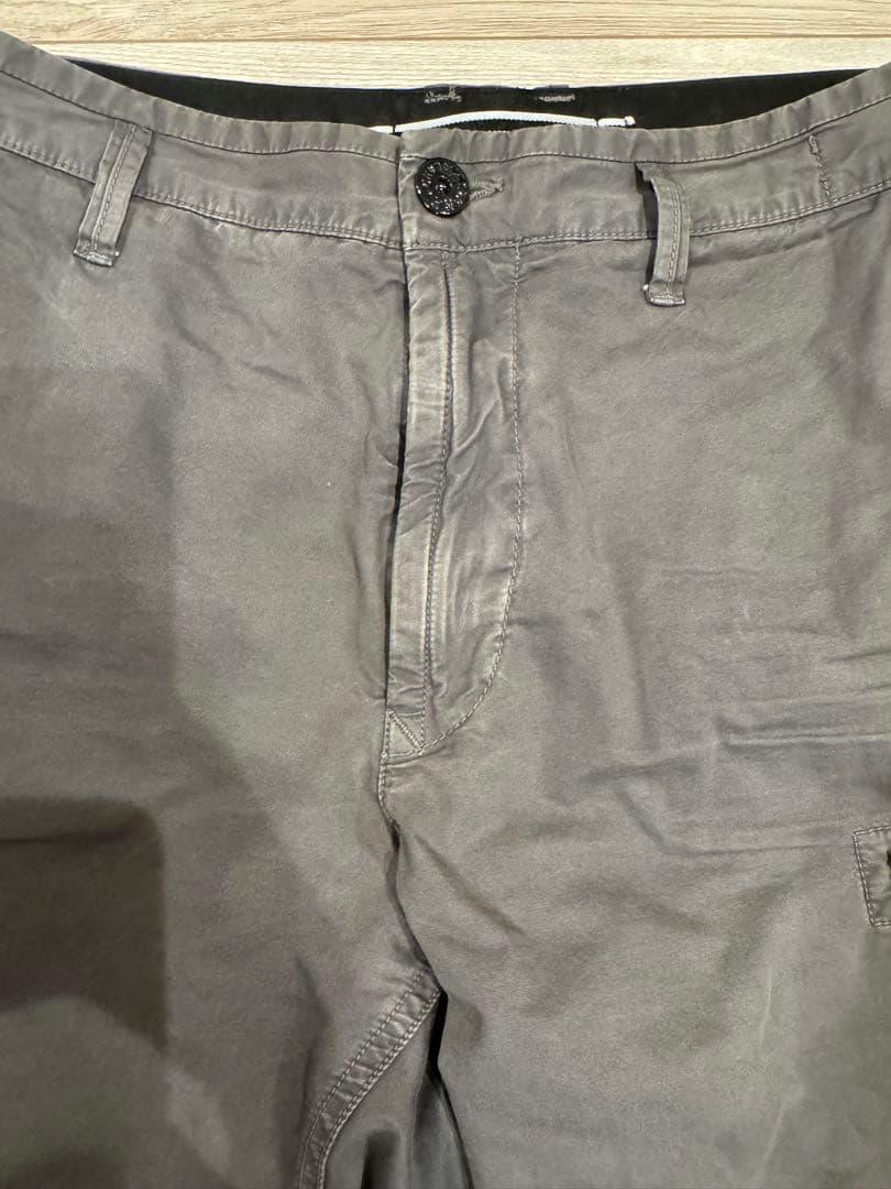 Stone  グレー カーゴパンツ