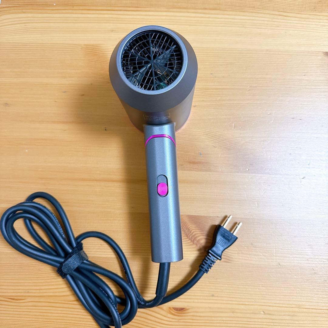 ディフューザー付きヘアドライヤー、1875W速乾性イオンブロードライヤー