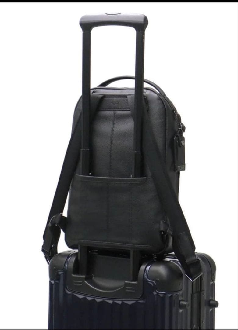 TUMI オールレザー　リュック　A4収納　希少サイズ