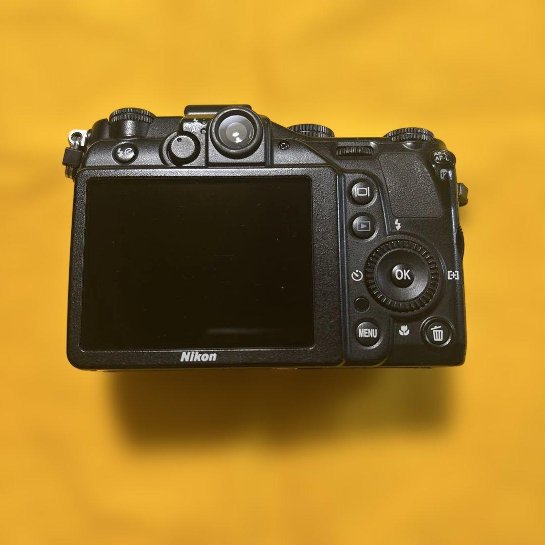 Nikon coolpix p7000バッテリー2個付き