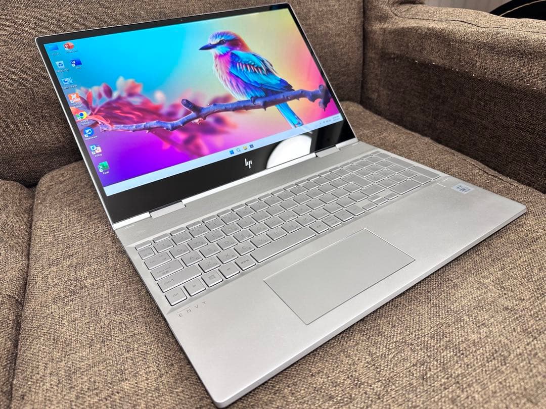 HP Envy 15 2in1 ノートPC i7-10世代　 16GB