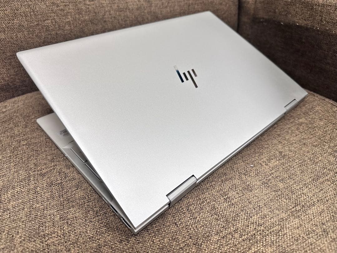 HP Envy 15 2in1 ノートPC i7-10世代　 16GB