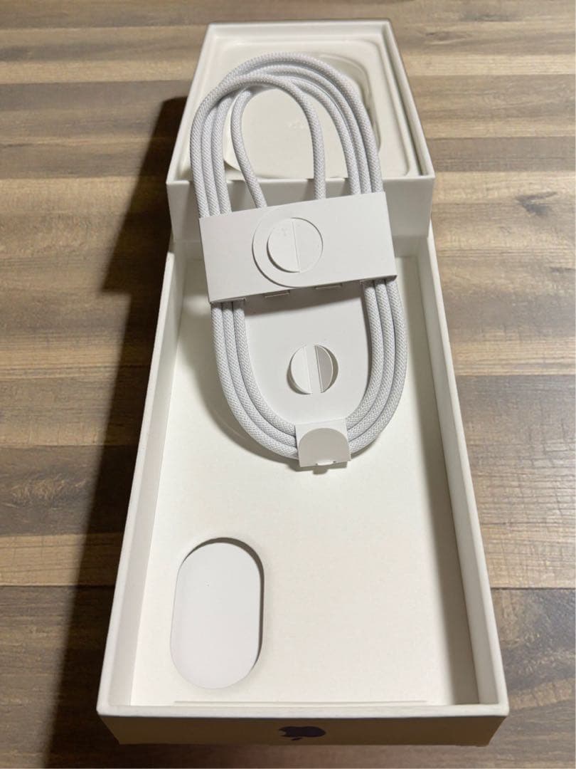 ✳️超美品❣️【激安セール中】iPhone16✨SIMフリー✨箱ケーブル付き