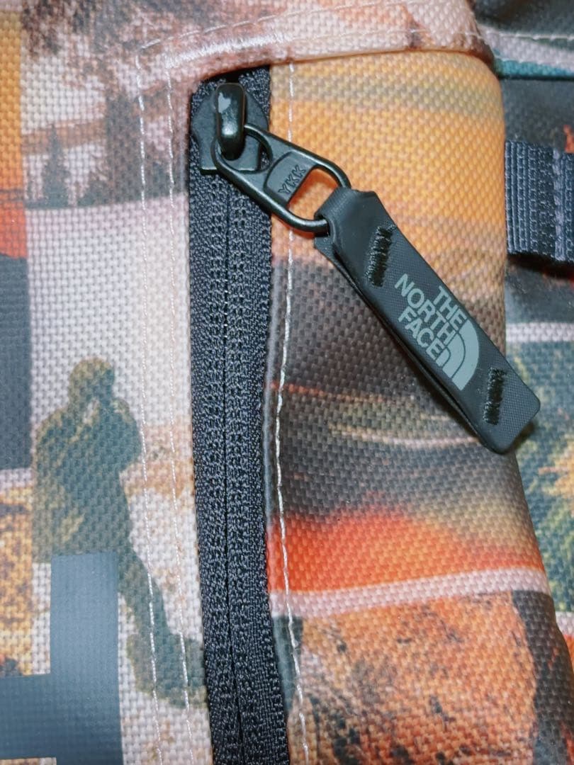 THE NORTH FACE ヒューズボックス 30L 【限定デザイン】