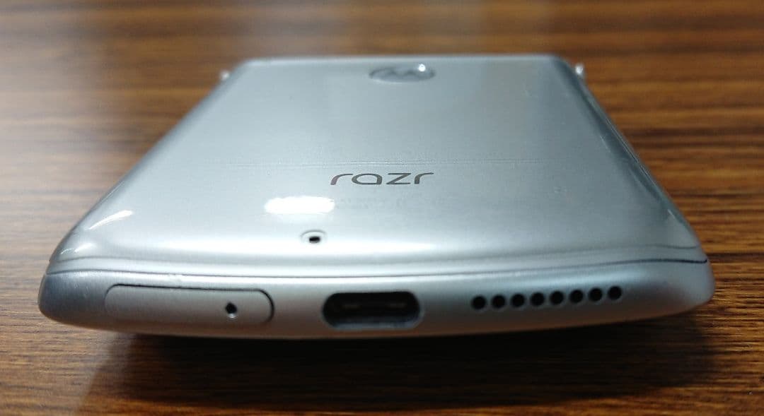 スマートフォン本体 Motorola razr 5G 2020 Liquid Mercury