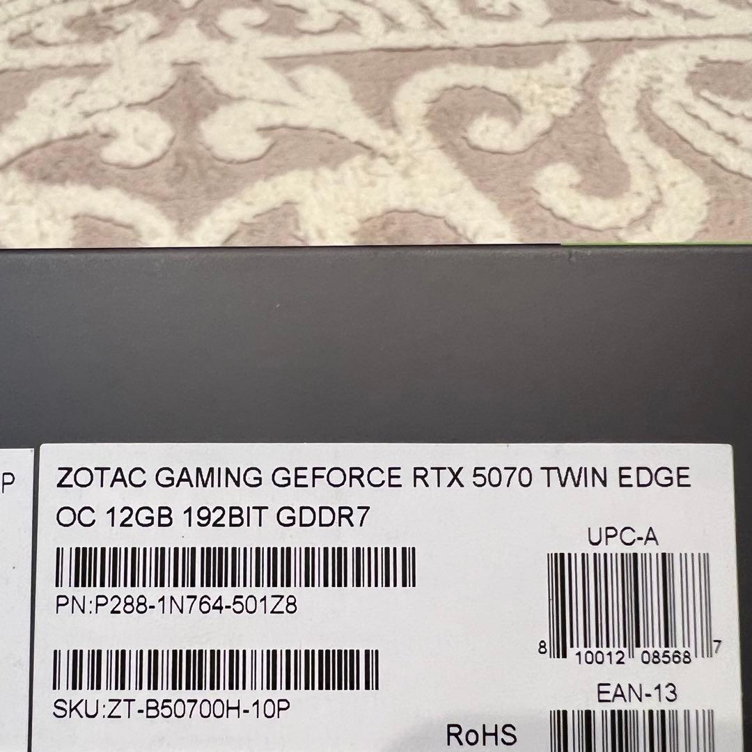 【未開封・新品】ZOTAC RTX5070 ZT-B50700H-10P
