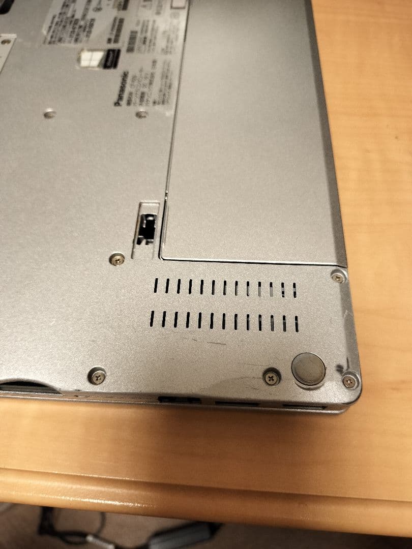 U*I様 panasonic cf-rz6 動作品ジャンク