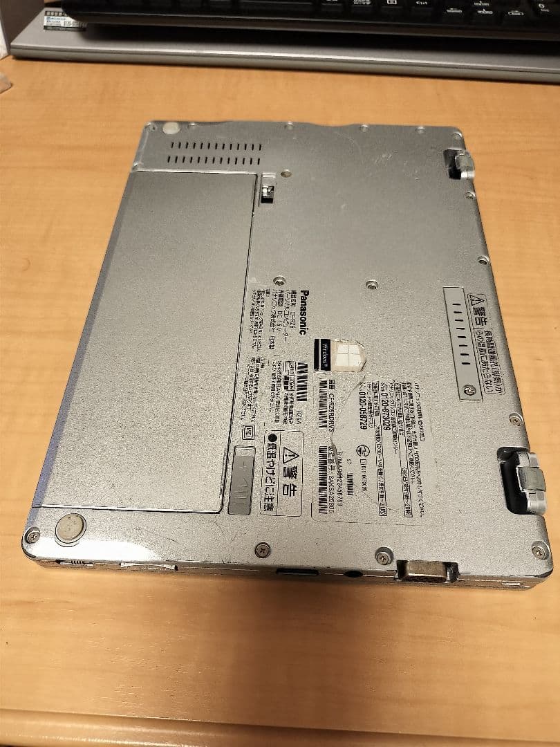 U*I様 panasonic cf-rz6 動作品ジャンク