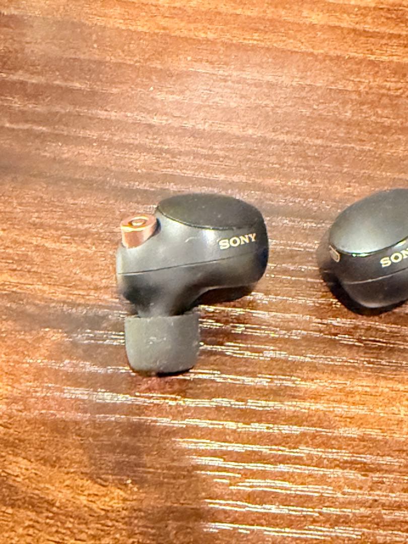 SONY WF-1000XM4ブラック 充電ケース オマケ付　保証残