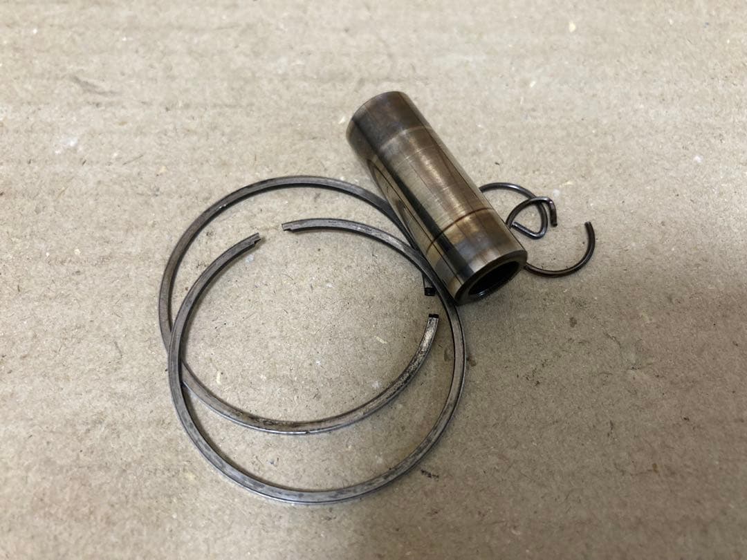 ピカチュウ様RZ50 TZR50R TZM50R 純正シリンダー ピストン