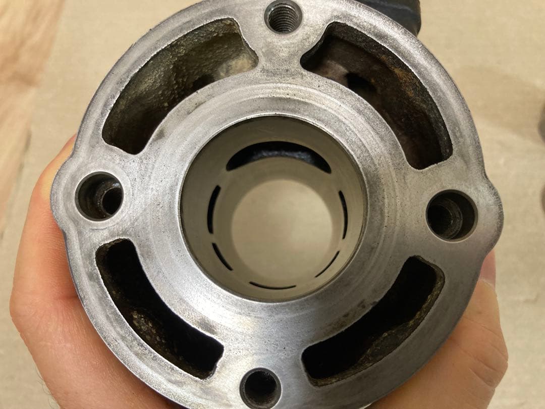 ピカチュウ様RZ50 TZR50R TZM50R 純正シリンダー ピストン