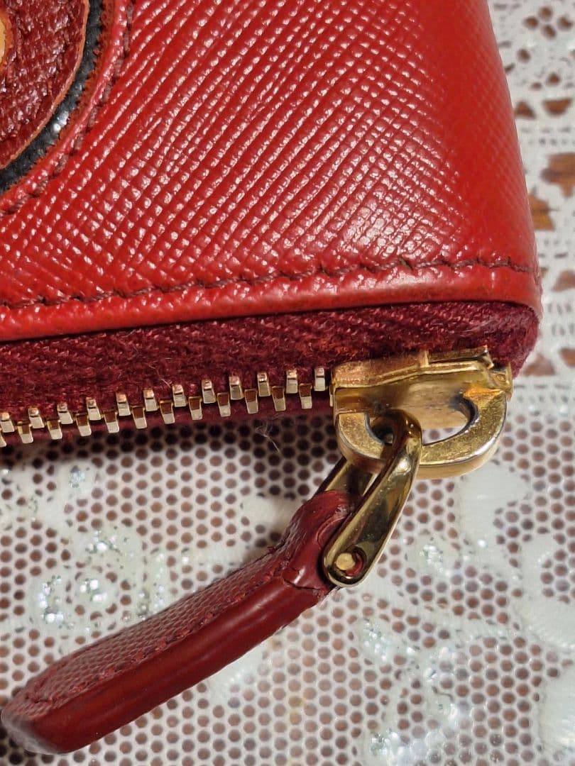 PRADA プラダさくらんぼ 長財布 レッド