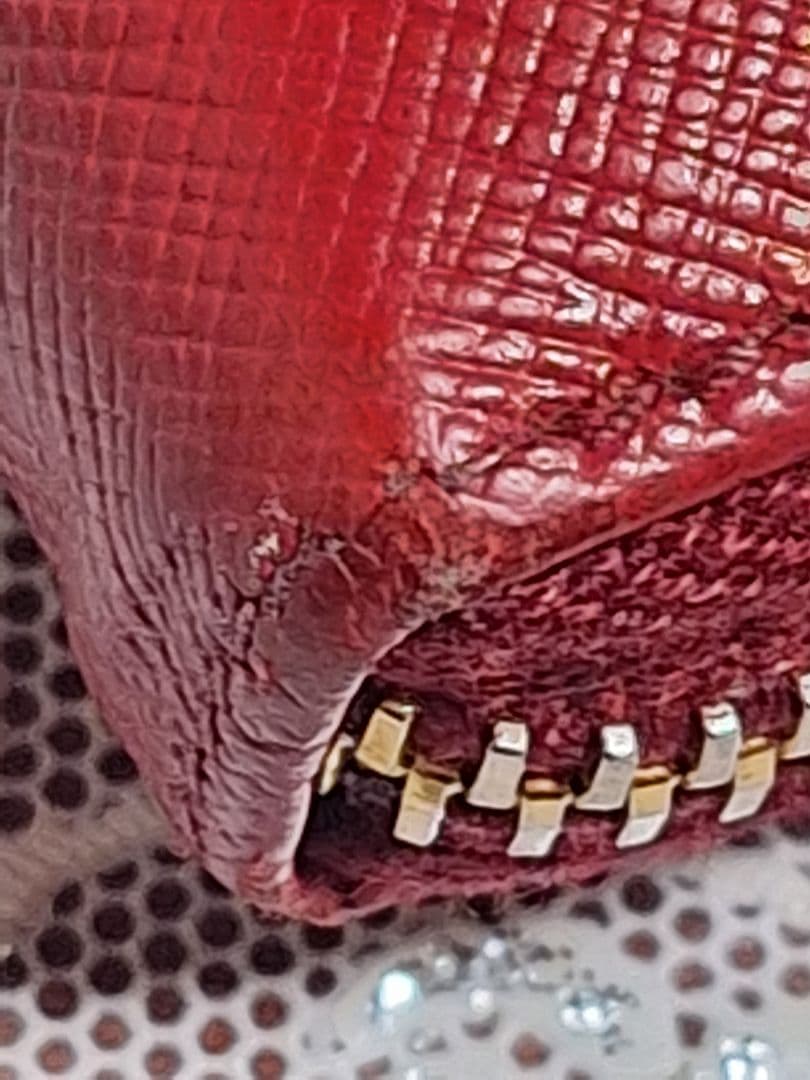 PRADA プラダさくらんぼ 長財布 レッド