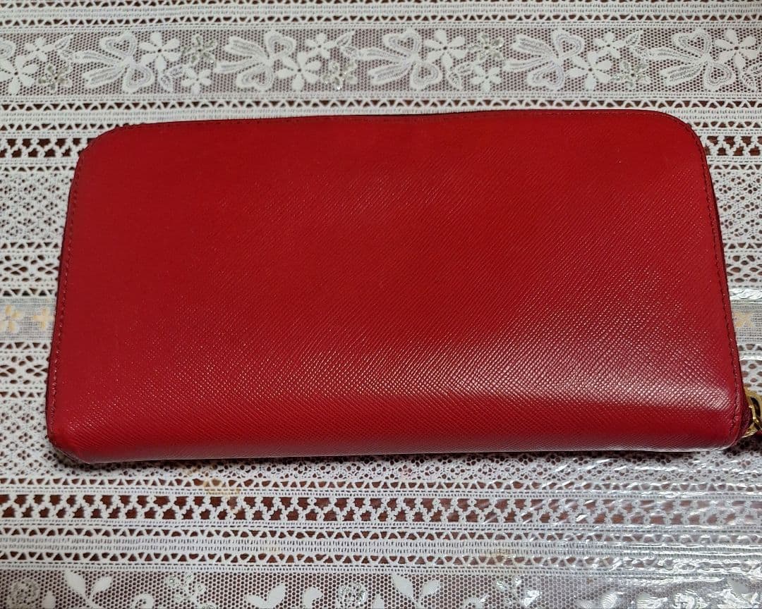 PRADA プラダさくらんぼ 長財布 レッド