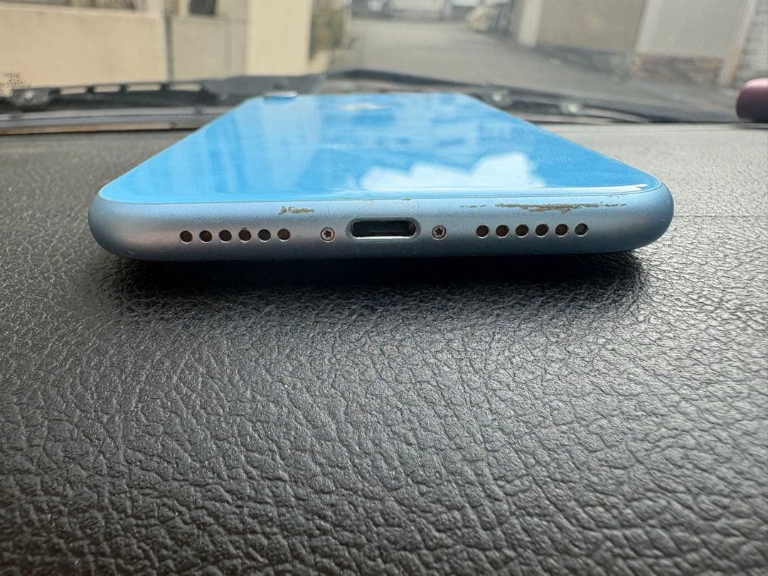iPhoneXR 64GB ブルー　バッテリー残量82%