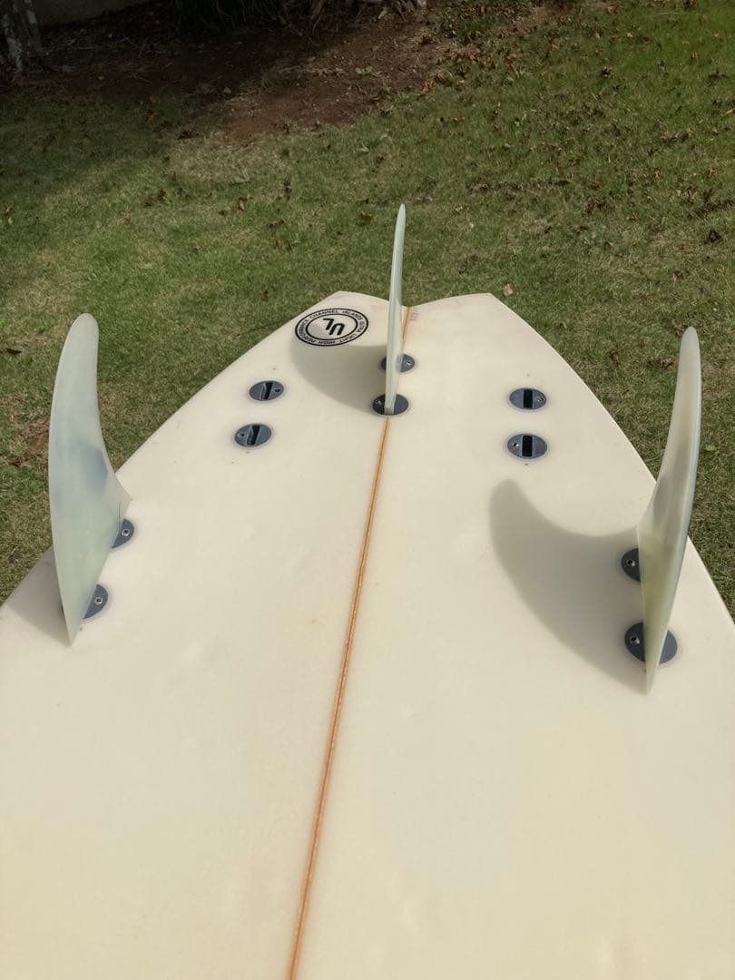 CHANNEL S AL MERRICK POD 6’1 フィン付き