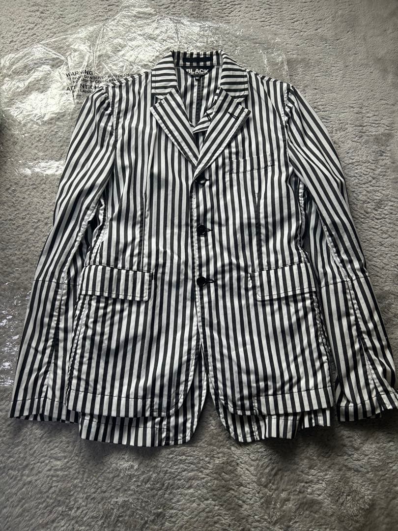 Comme des GarçonsBLACK