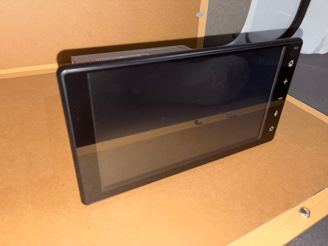 ダイハツ・9インチディスプレイモニター本体