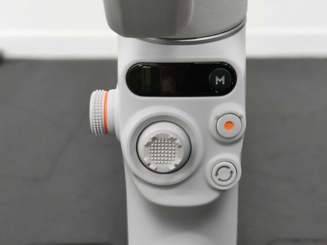 【DJI 】OSMO MOBILE6 スマホ用ジンバル【国内正規品】