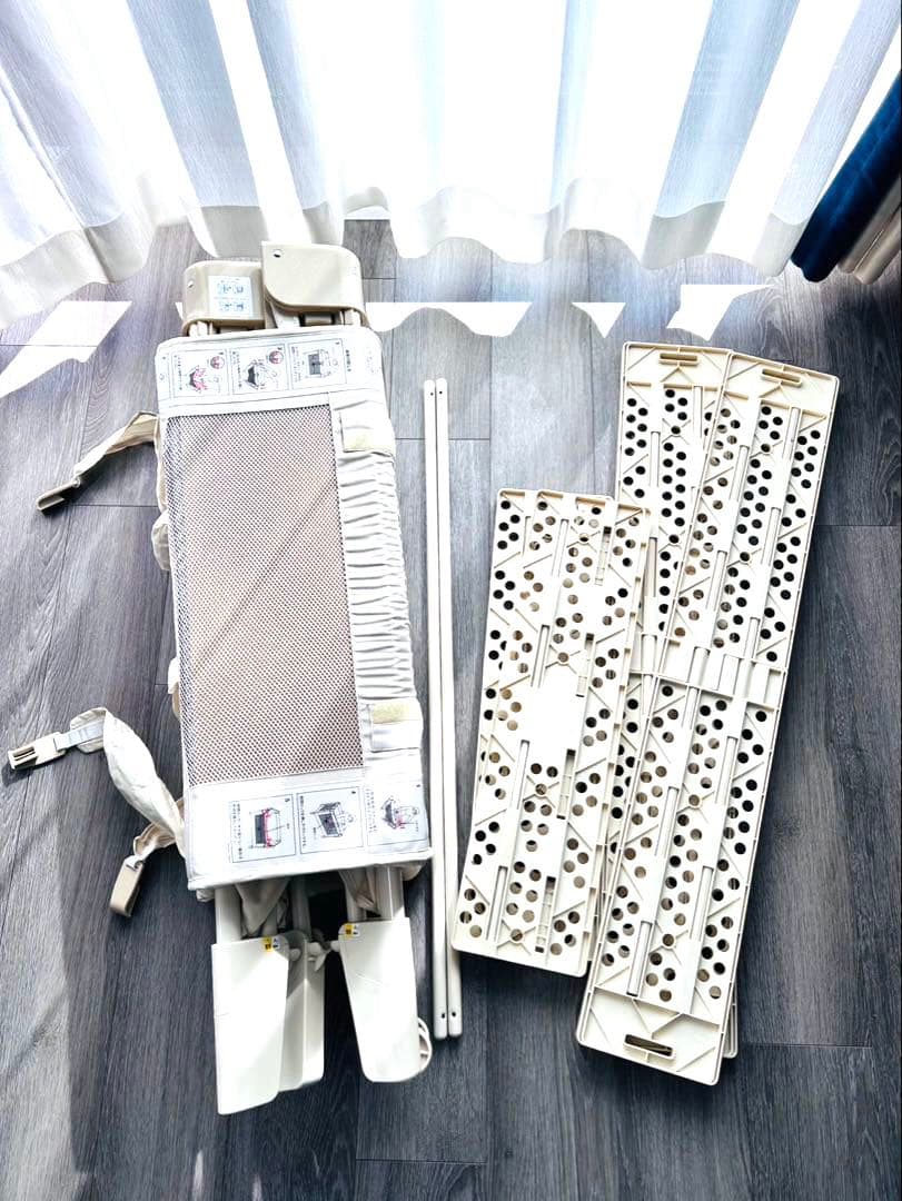 アップリカ　ココネルエアープラス　ベビーベッド