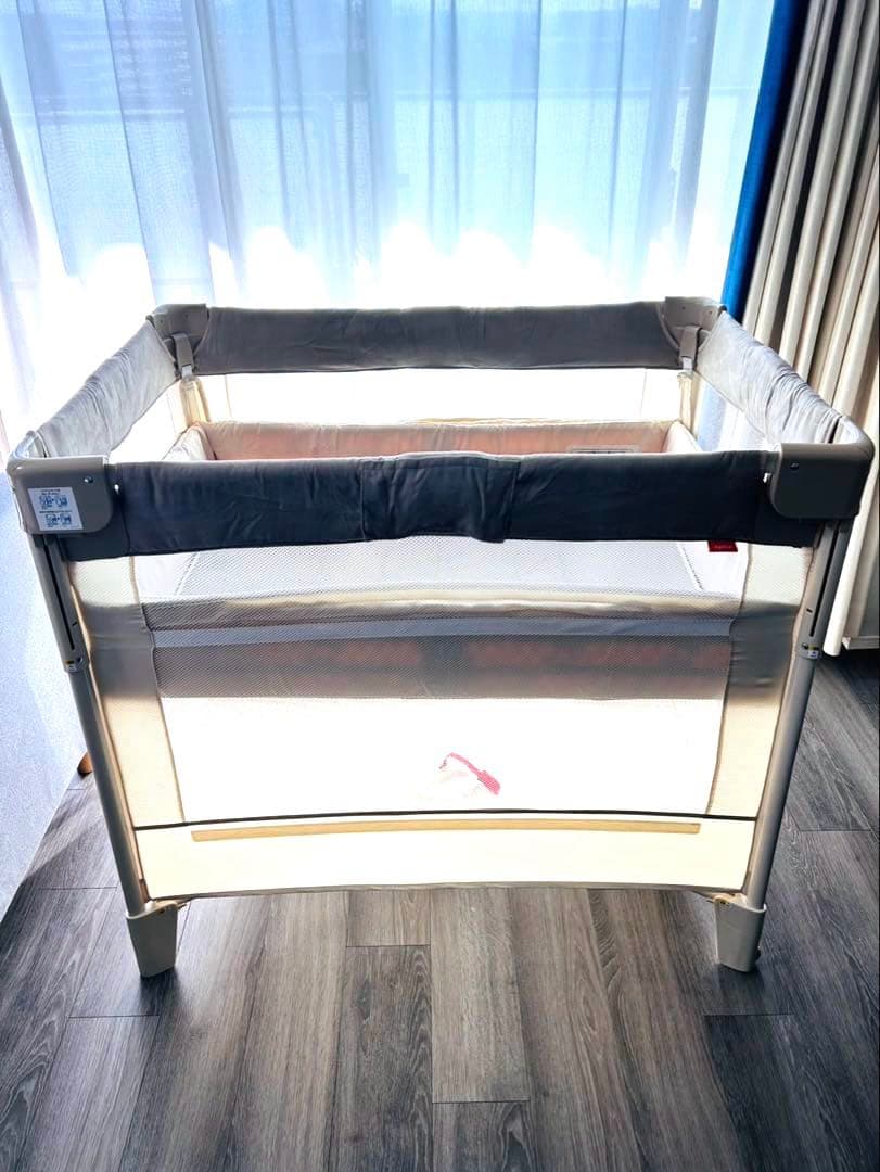 アップリカ　ココネルエアープラス　ベビーベッド