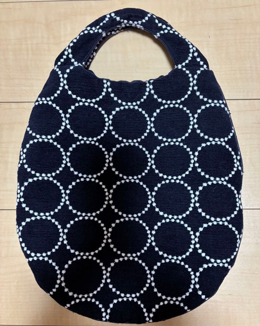 ミナペルホネン紺タンバリンエッグバック美品