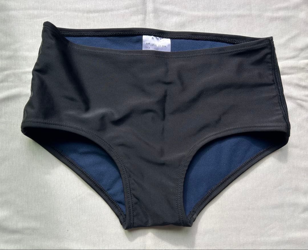 chaisy キッズ　水着　セパレート　スイムウェア　ブラック