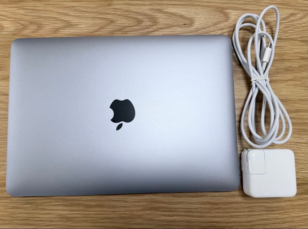 【極美品・低使用】MacBook 12インチ 2017 【充放電回数90回】