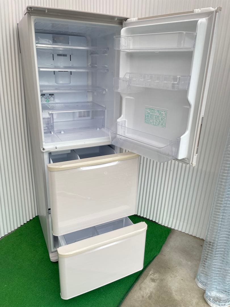 826 シャープ 左右どっちもドア 3ドア冷蔵庫 プラズマクラスター 自動製氷付