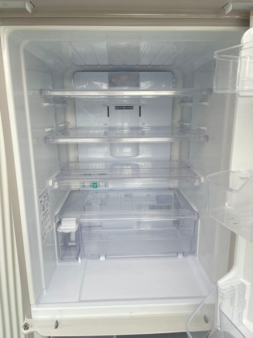 826 シャープ 左右どっちもドア 3ドア冷蔵庫 プラズマクラスター 自動製氷付