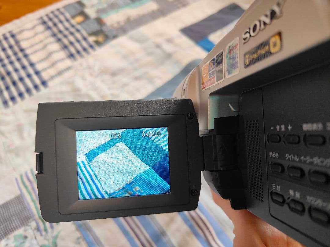 SONY　CCD-TRV96K　Hi8 ハンディカム 箱つき